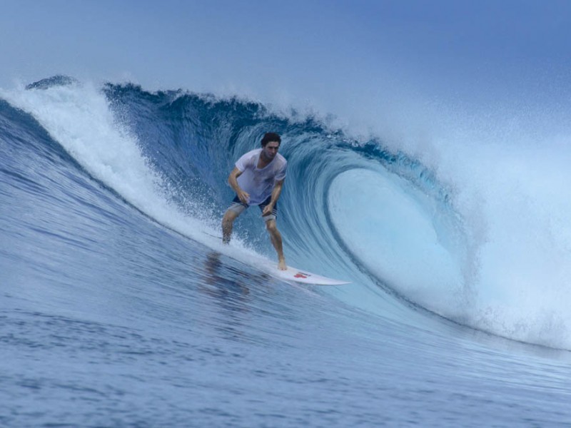 Surfing Enggano